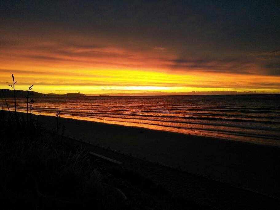 Beachfront Bliss Paraparaumu Esterno foto