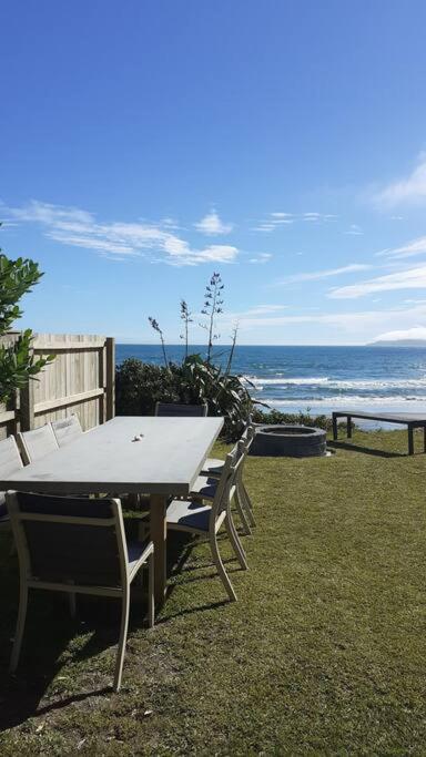 Beachfront Bliss Paraparaumu Esterno foto