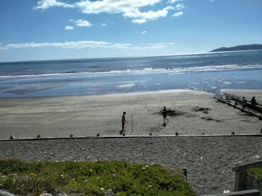 Beachfront Bliss Paraparaumu Esterno foto