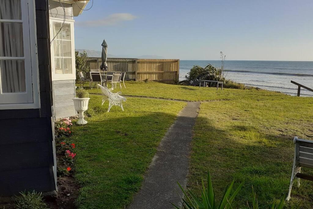 Beachfront Bliss Paraparaumu Esterno foto