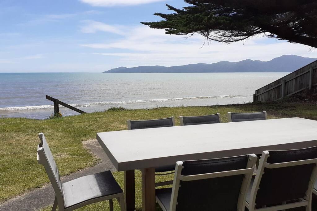 Beachfront Bliss Paraparaumu Esterno foto